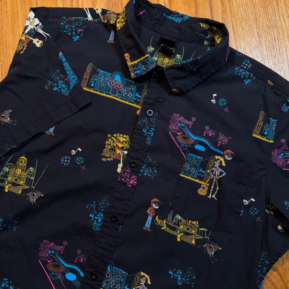 Disney Pixar Coco Shirt Mens XL Black Land Of The Dead Button Up Short Sleeve